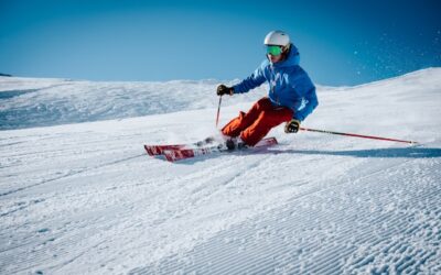 Cómo esquiar de forma eficiente y reducir el cansancio en la nieve: consejos imprescindibles