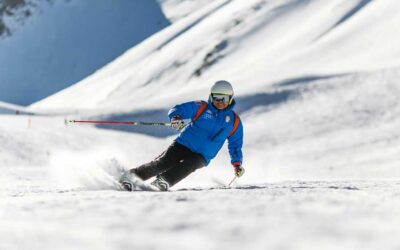 Tipos de giros en el esquí: Mejora tu técnica en SkiFamily