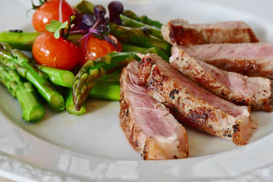 Qué comer antes y después de un día de esquí para mejorar el rendimiento